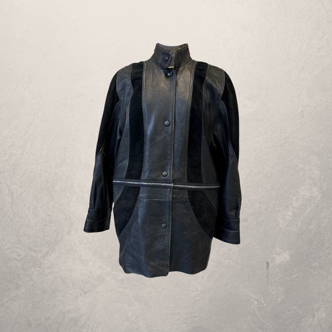 Vintage	black	leather + zipper	UPCYCLED jacket	M	- by SESE
