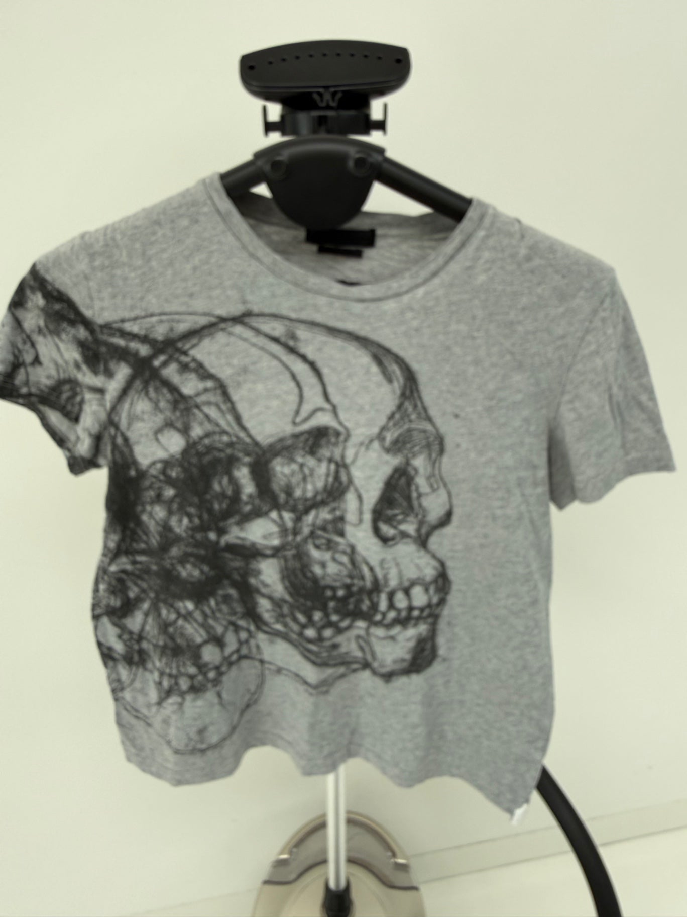Alexander Mqueen grey skull graphic t shirt S