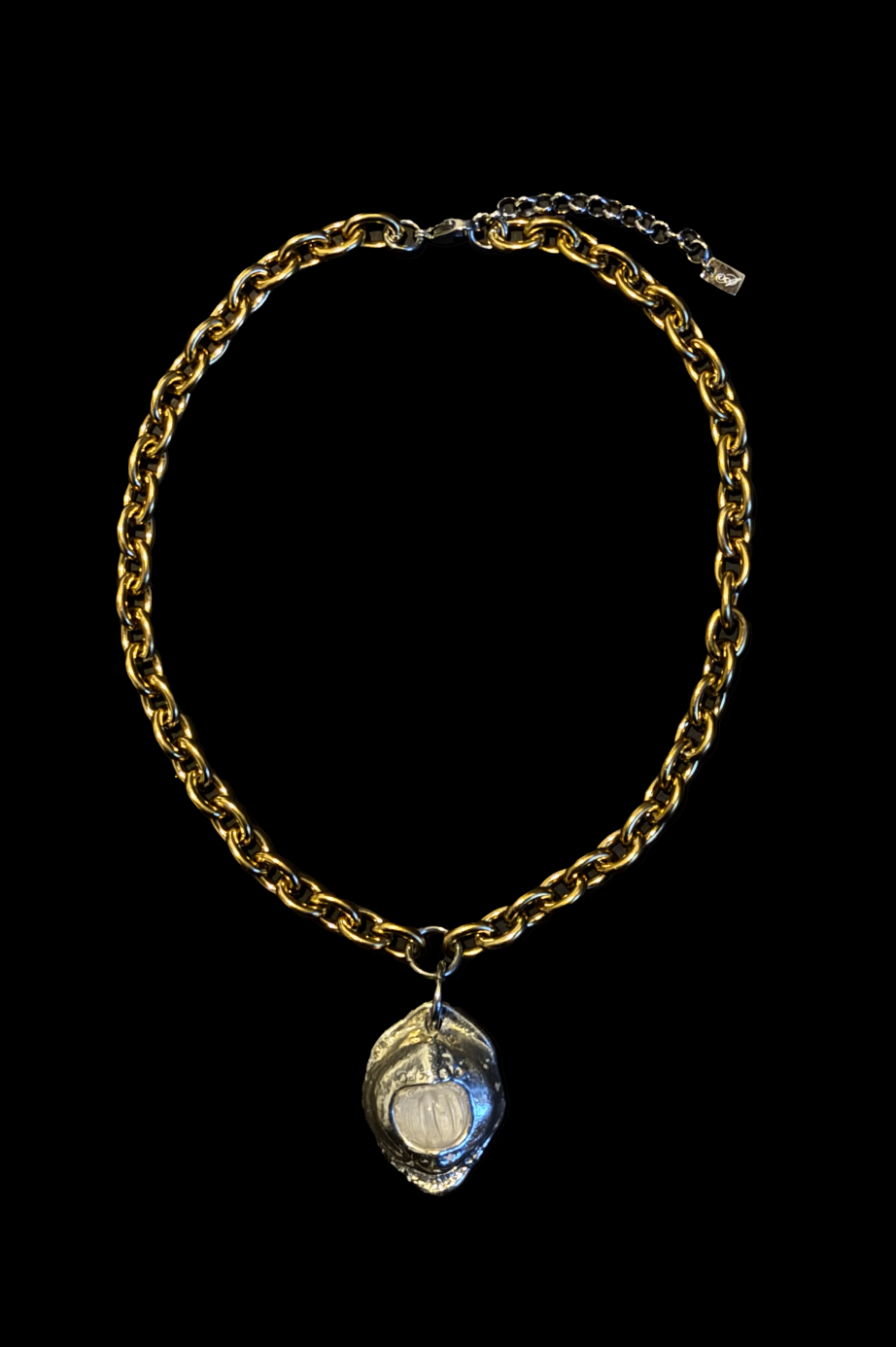 UPCYCLED SCULPTURAL MELTED CHOKER - by weARCHIVE