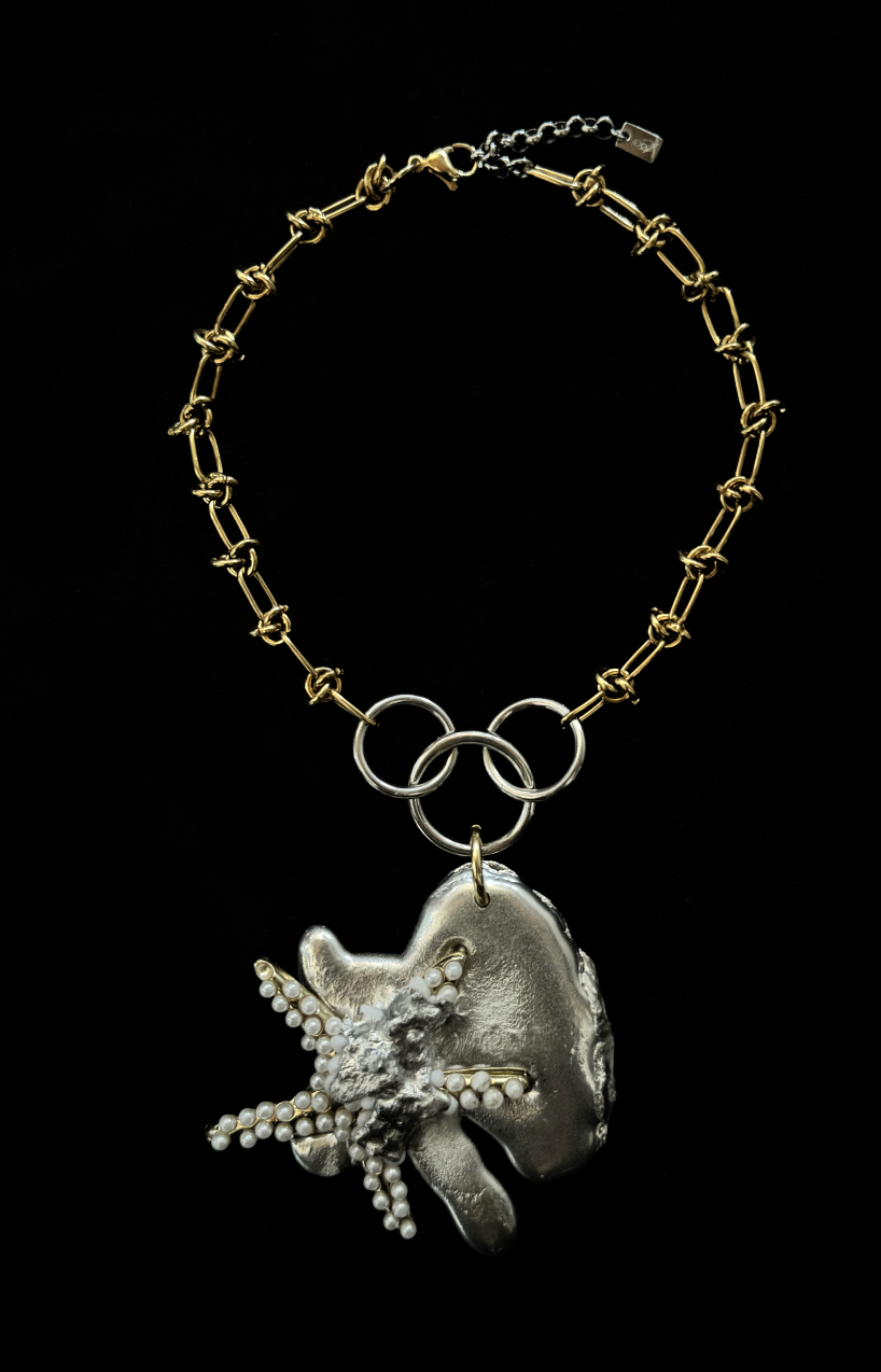 UPCYCLED MELTED STARFISH CHOKER - by weARCHIVE