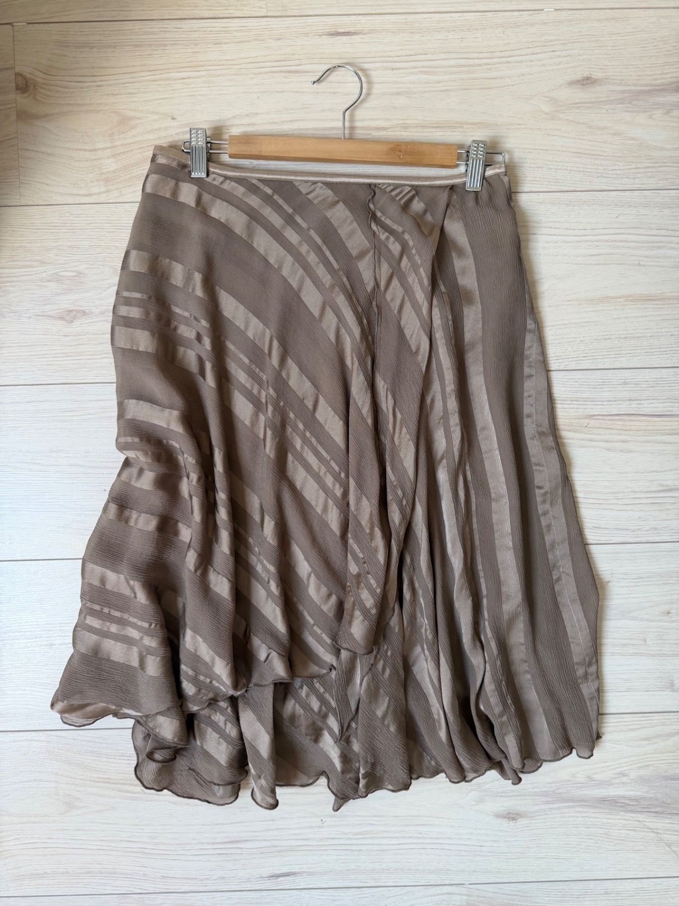 Stills Beige and taupe silk midi skirt M