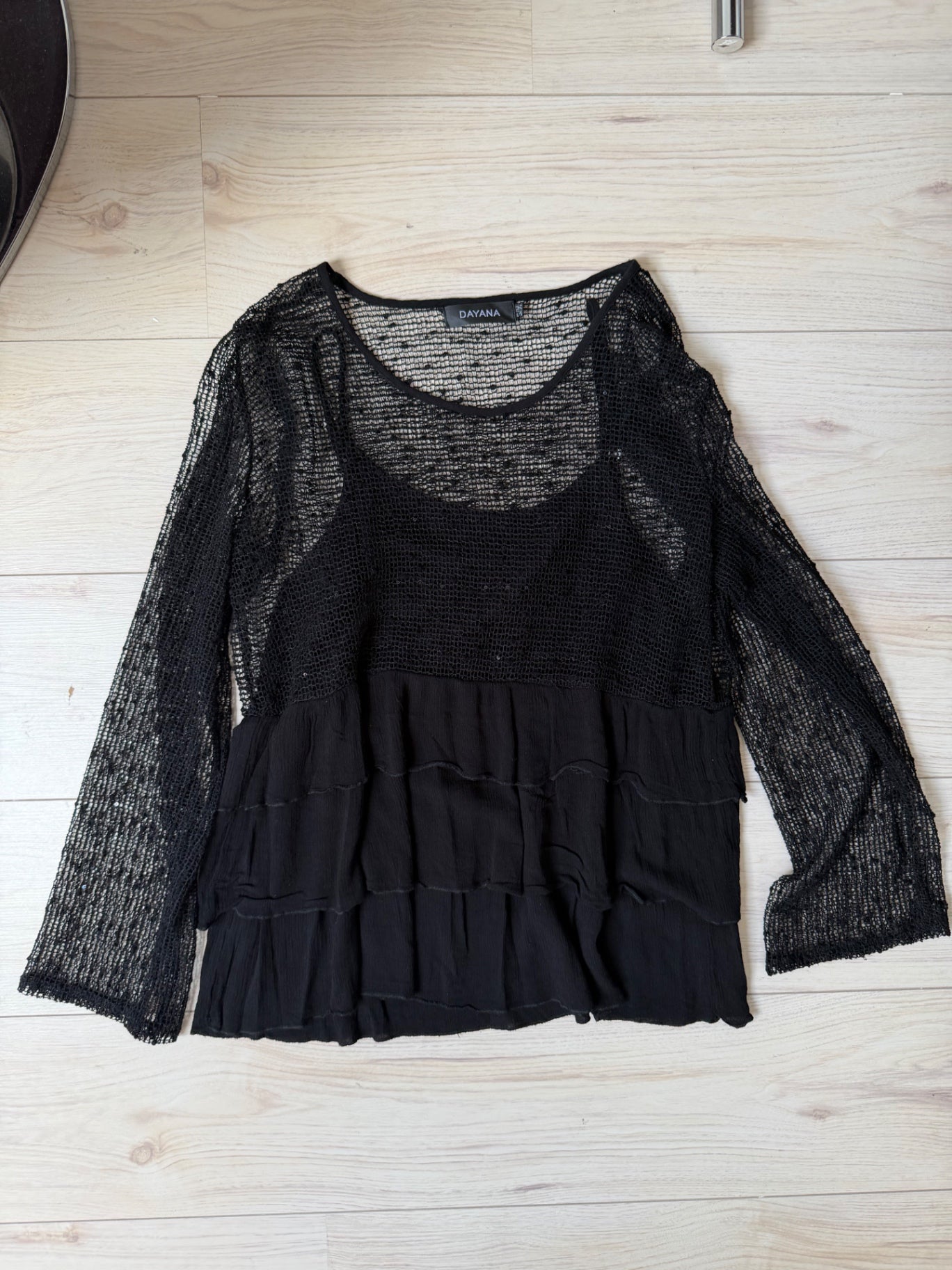 Dayana Black sequin longsleeve S-M