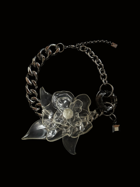 UPCYCLED FLOWER CHOKER - by weARCHIVE