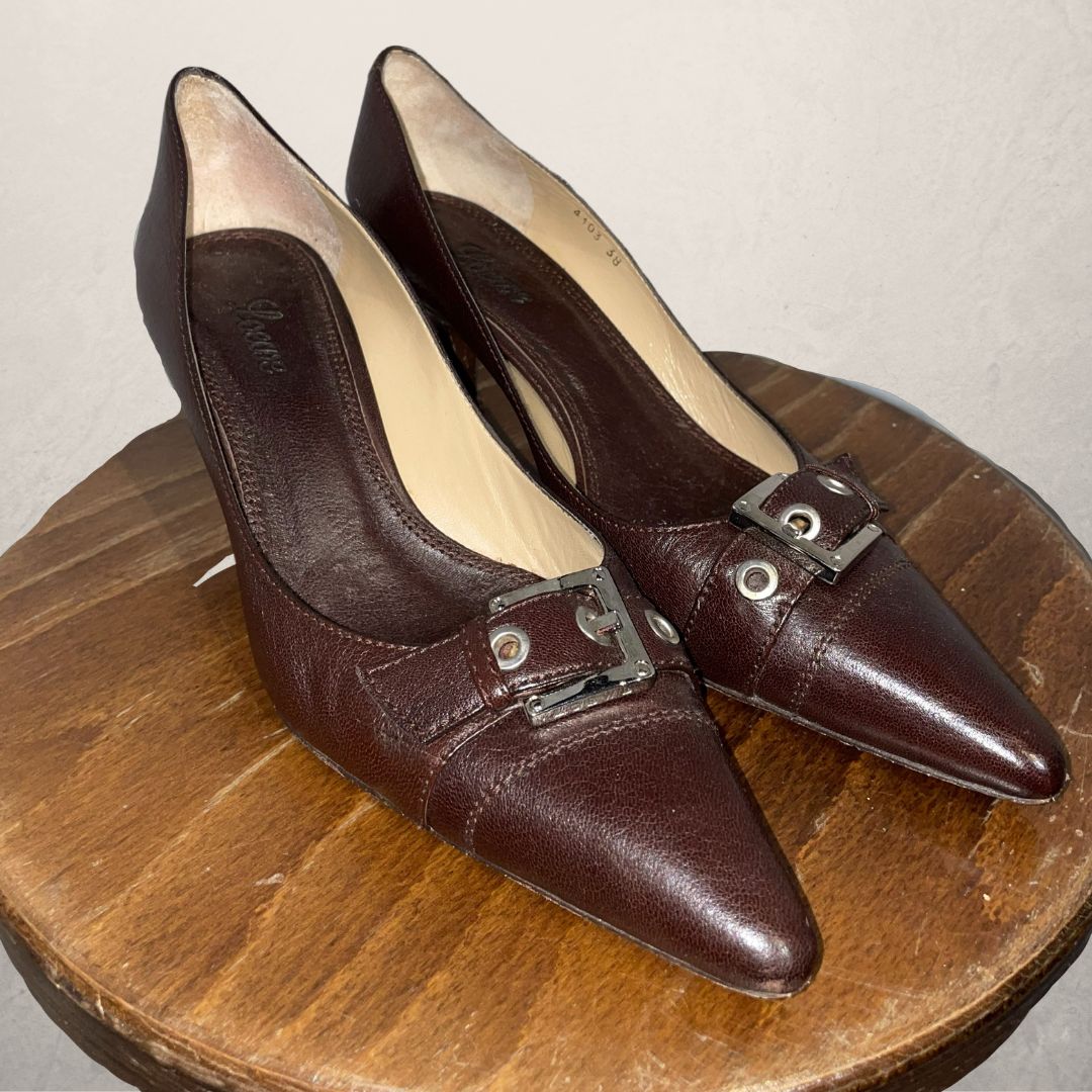 Vintage Loewe brown kitten heels SIZE 38