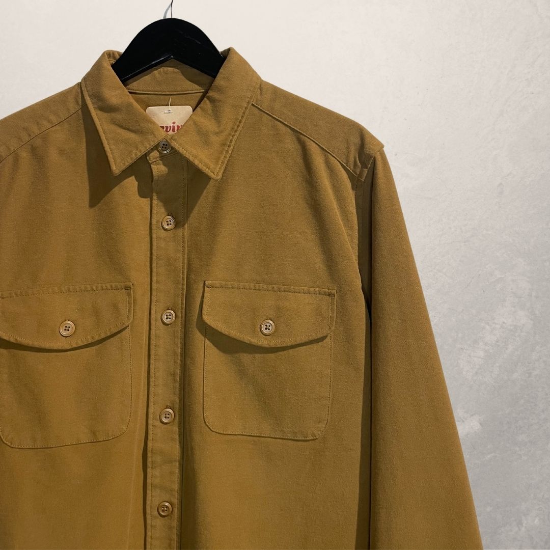 Uniqlo beige shirt M