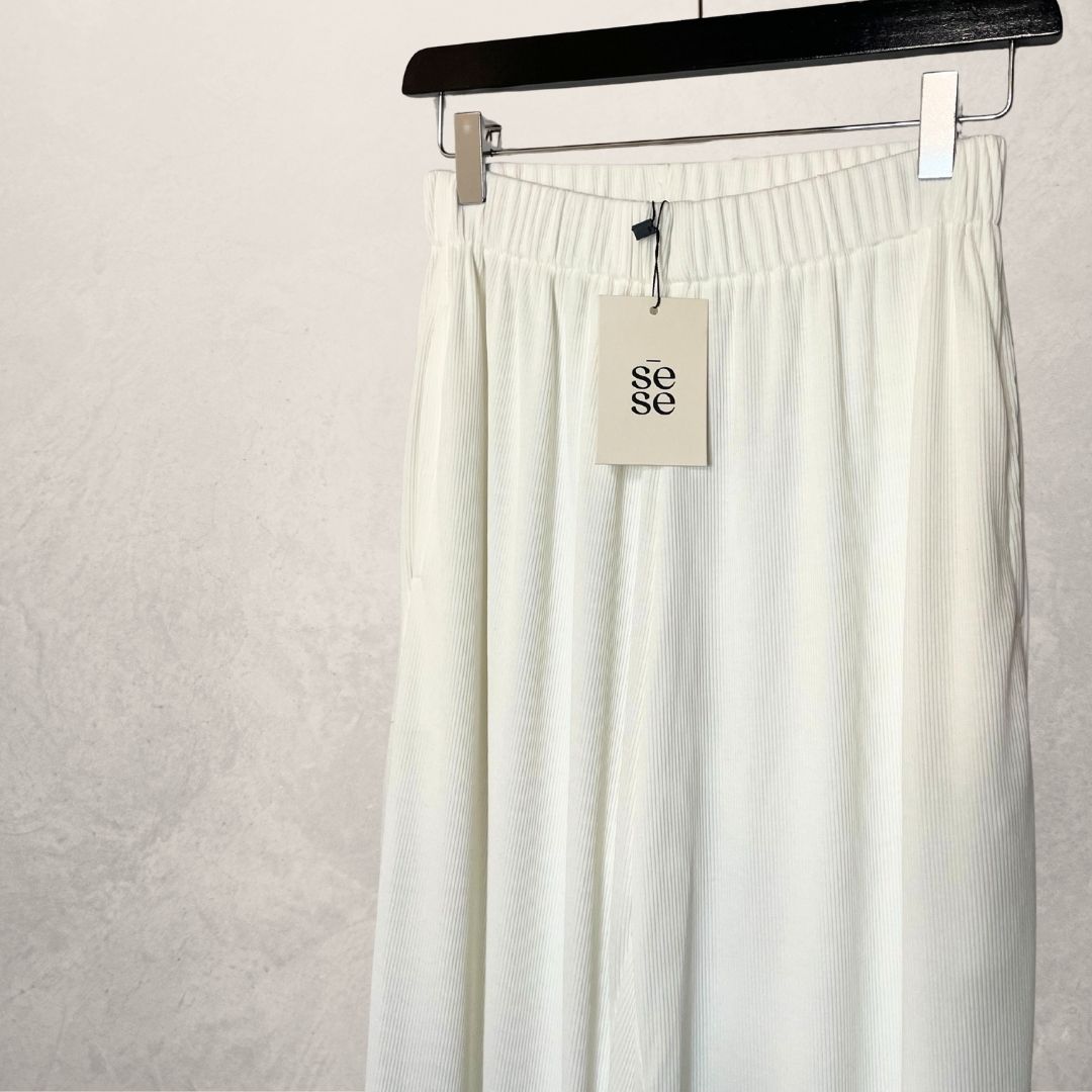 White	viscose / poly	Gina pants	S	- by SESE