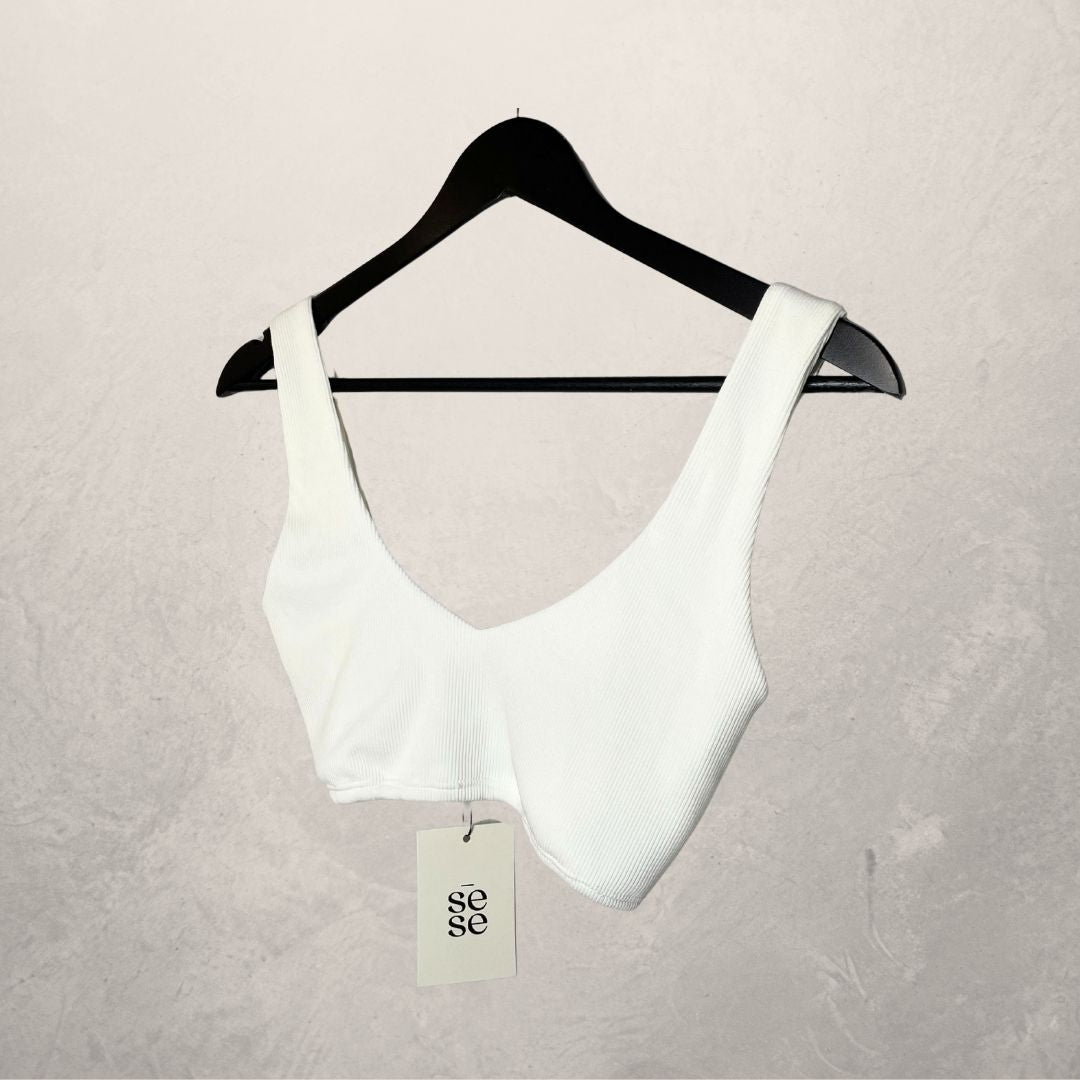 White	viscose / poly	Gina top	M	- by SESE