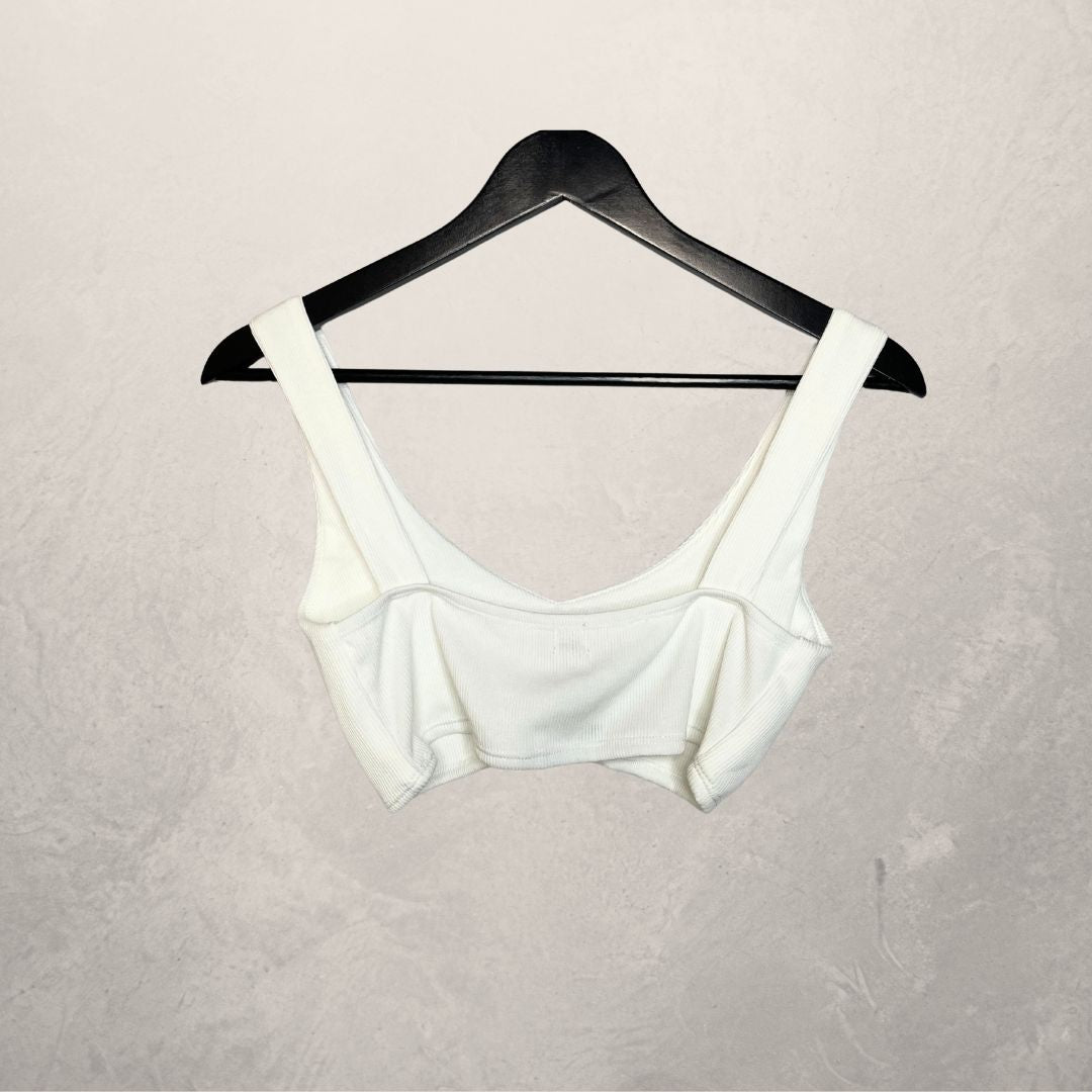 White	viscose / poly	Gina top	M	- by SESE