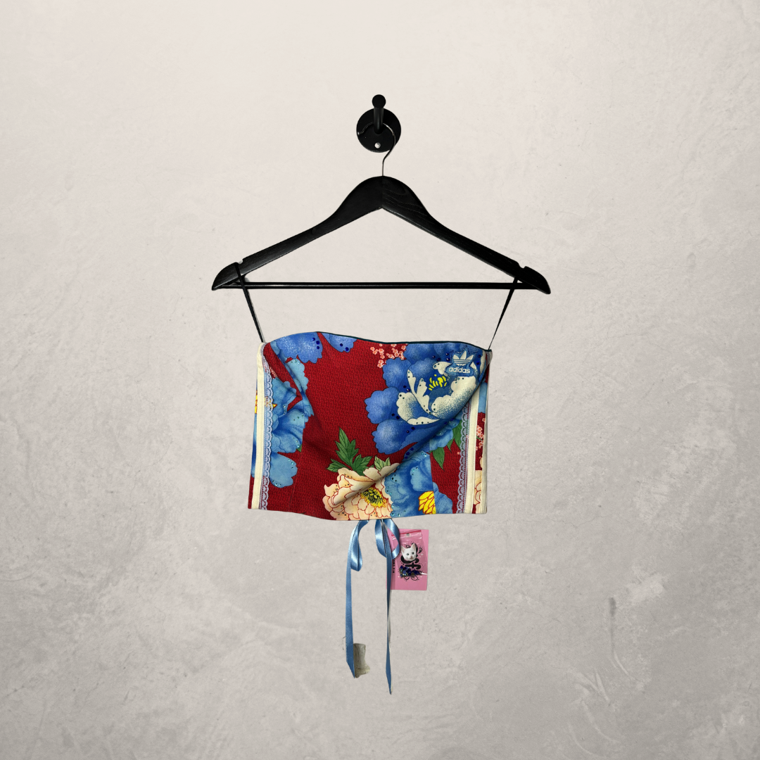 Adidas	Red with print	Cotton & elastane	Flower printed coset top XS/S- by Aida Sans Fin