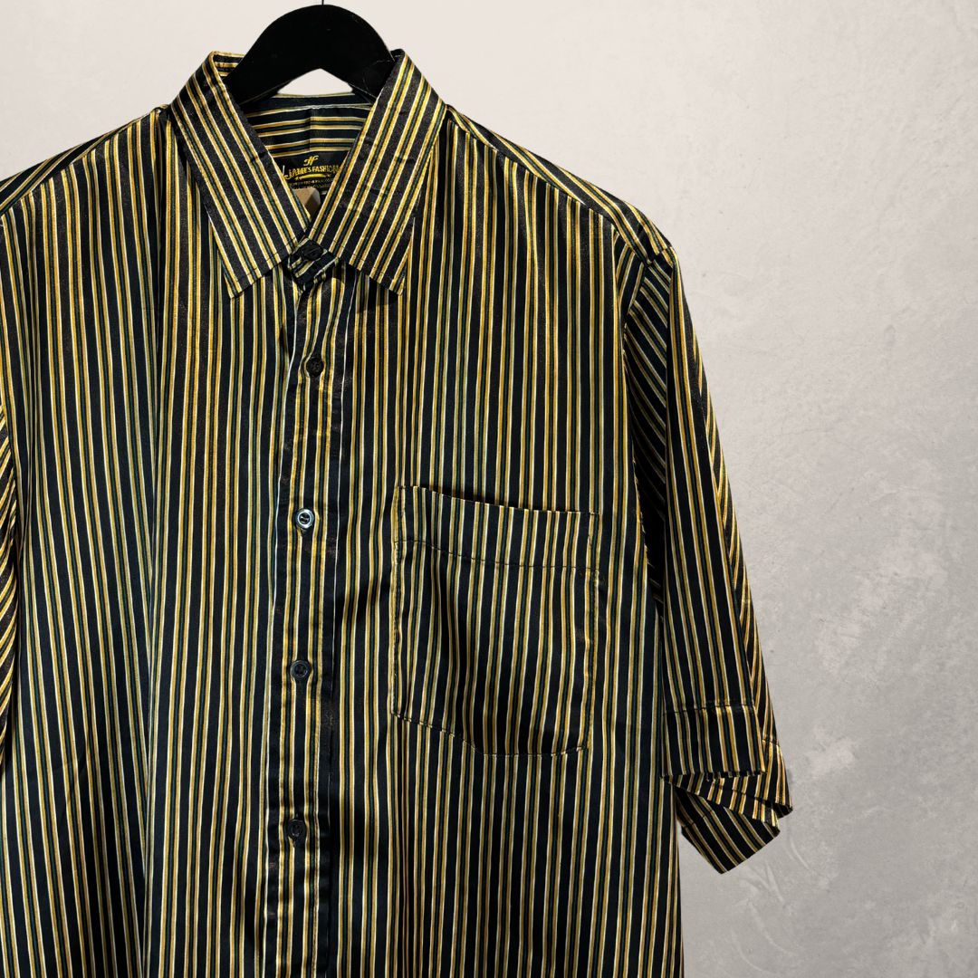 Vintage zwart goud gestreept overhemd met korte mouwen M