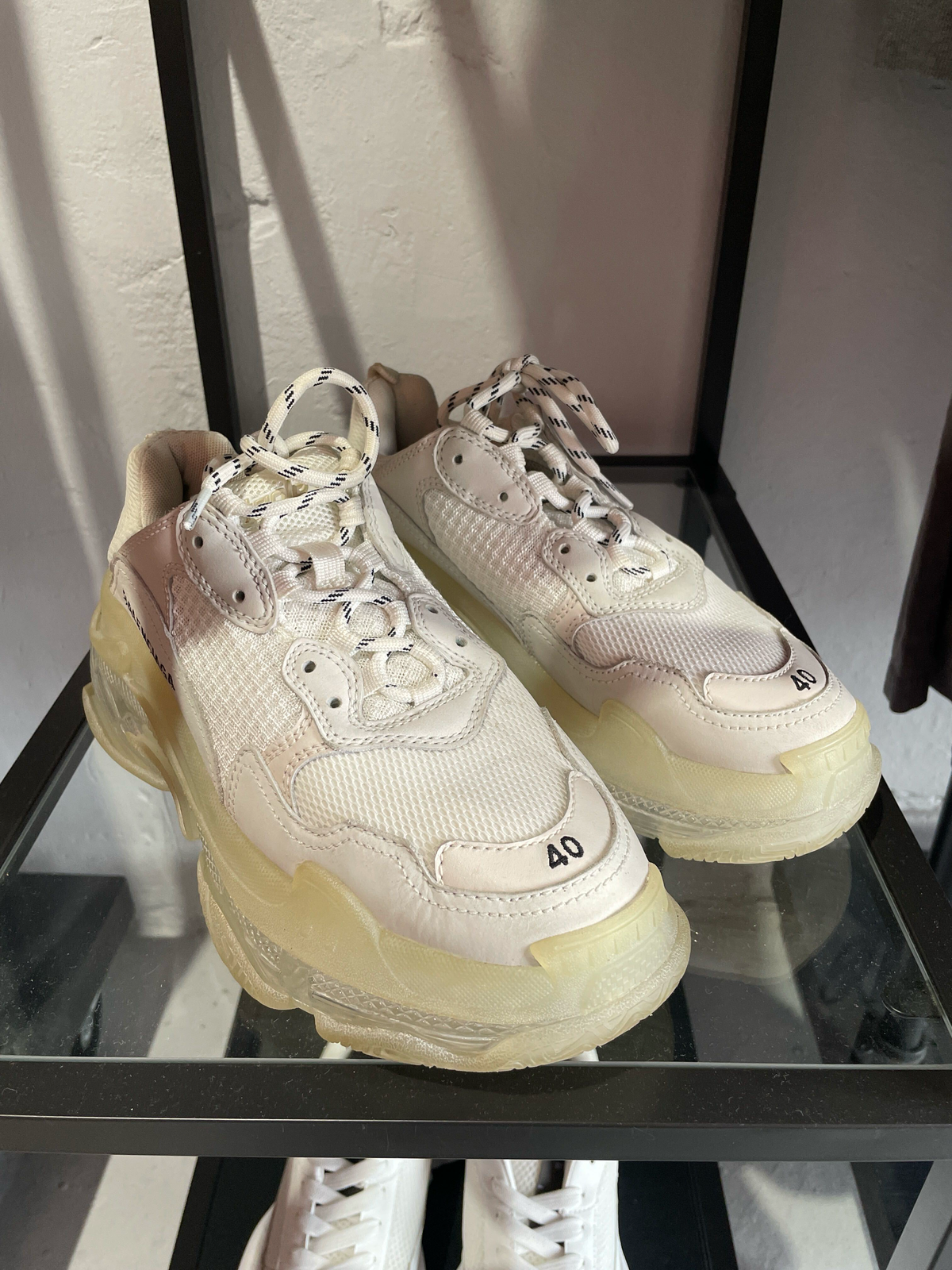 Balenciaga Triple S Clear Sole beige collectie sneakers 40