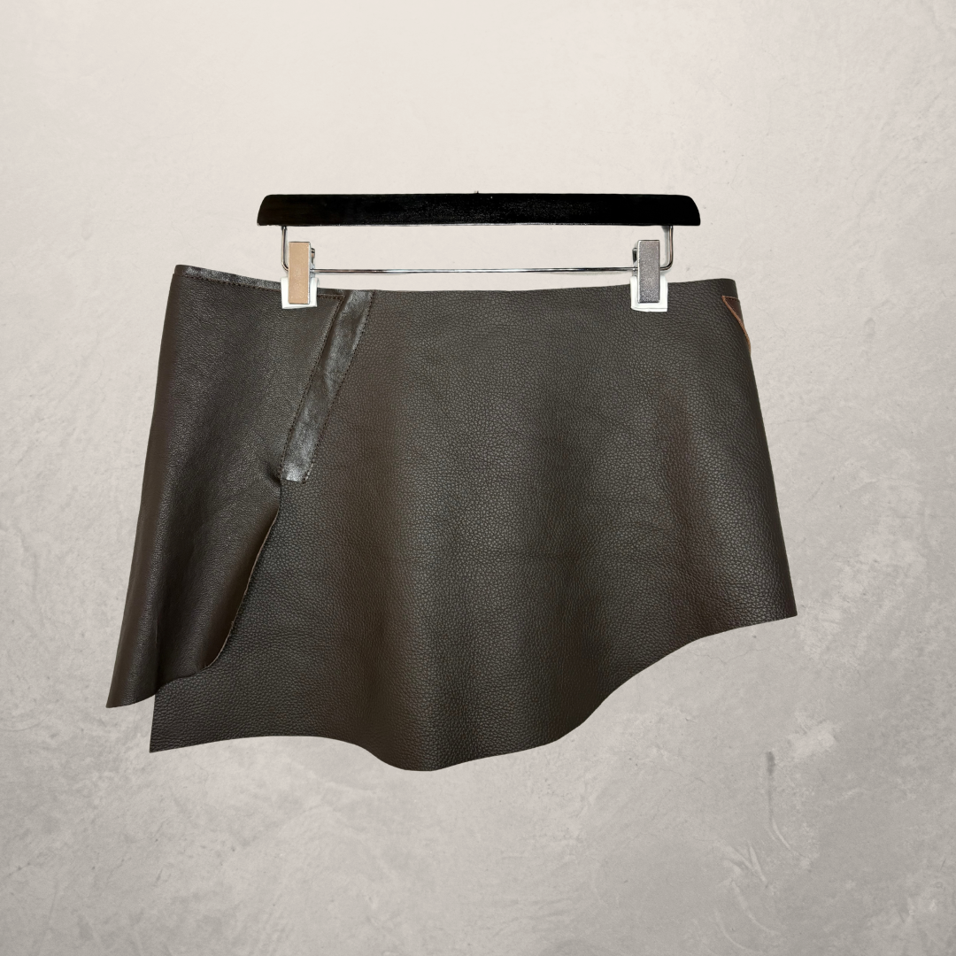 Dark brown leather belt/skirt with pocket OS - by AcidAcetico