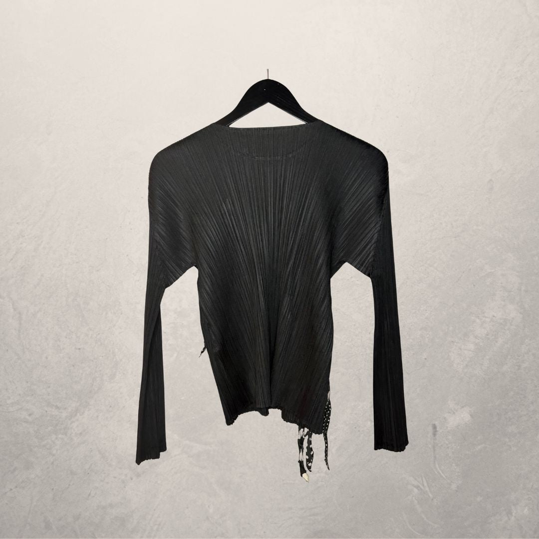 Issey Miyake pleats please	black polyester longsleeve bow blouse XS
