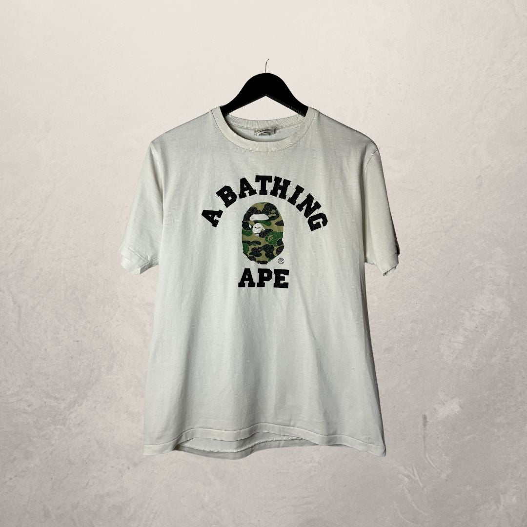 A Bathing Ape white logo tee M