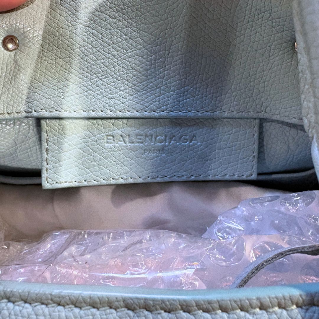 Balenciaga lightblue Papier A6 handbag - Romae Studios