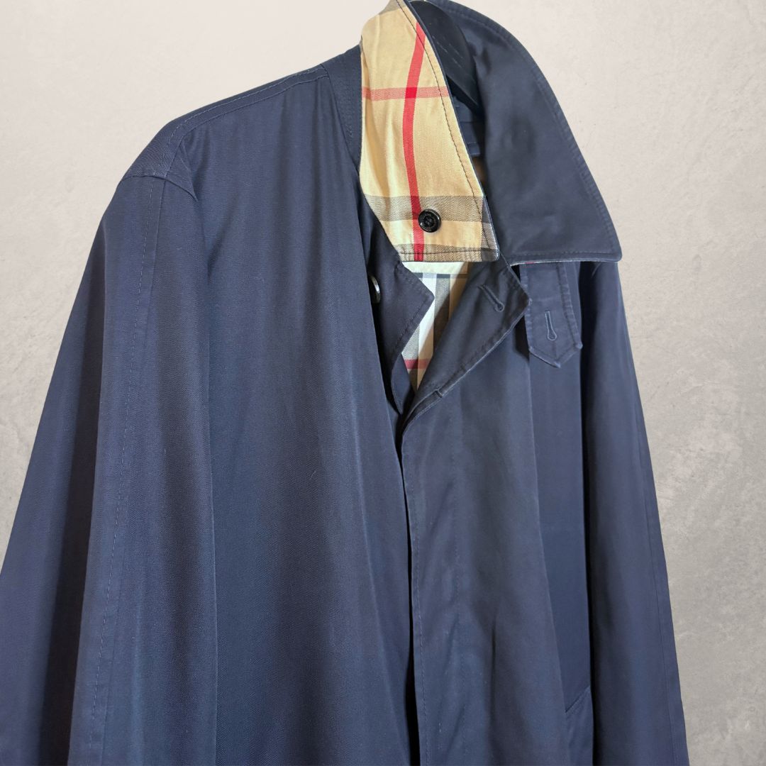 Burberry navy trenchcoat XL