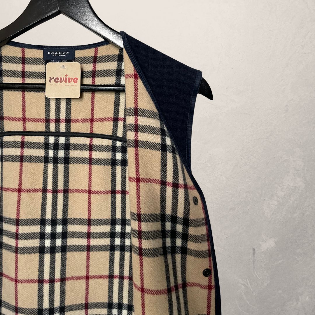 Burberry navy wool gilet tartan lining M