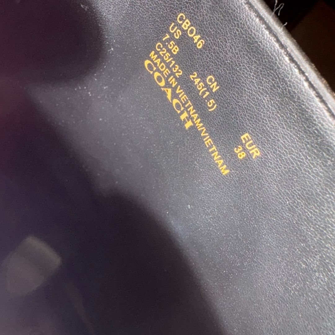 COACH black/brown raw leather boots 38