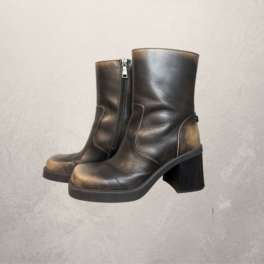 COACH black/brown raw leather boots 38