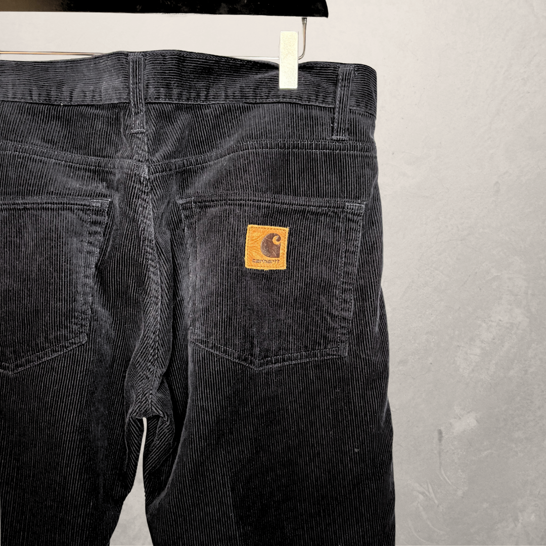 Carhartt WIP zwarte corduroy broek 33 x 32
