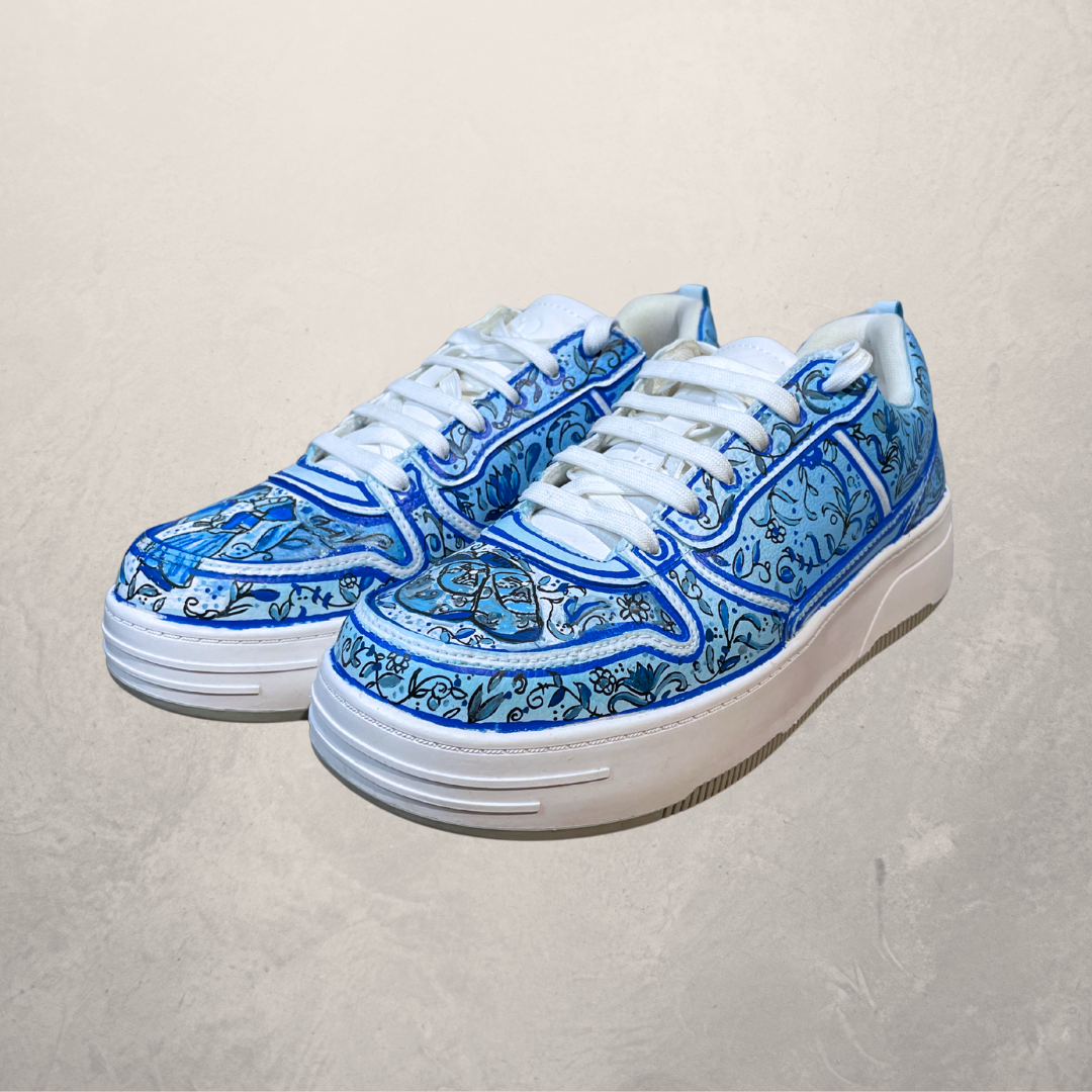 Custom white delft blue painted sneakers 40- by @M.a.r.r.art