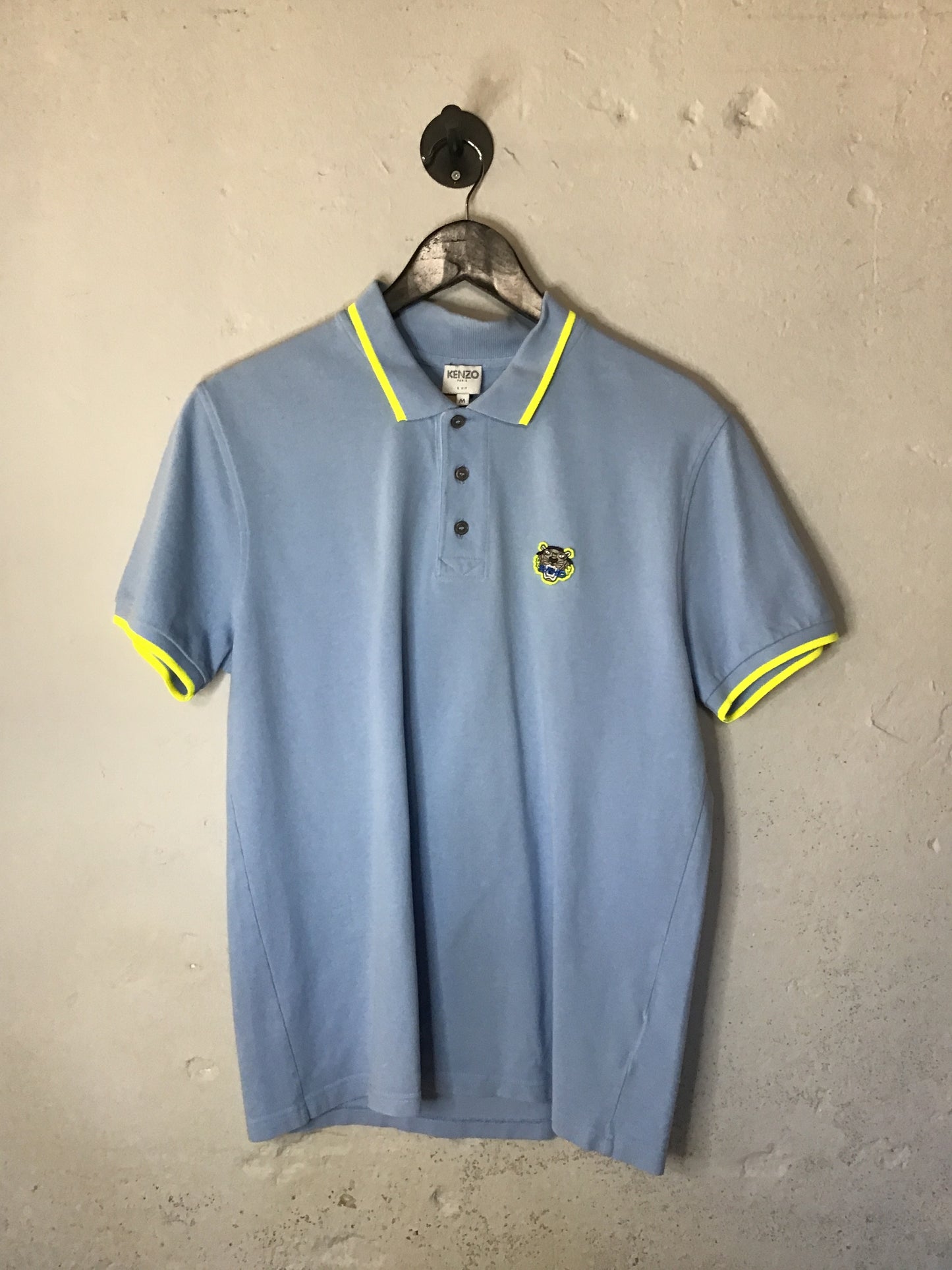 Kenzo lichtblauwe poloshirt M