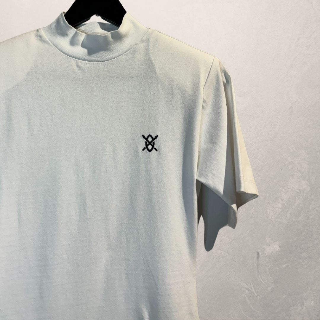 Daily Paper white high neck tshirt with shoulder pads S