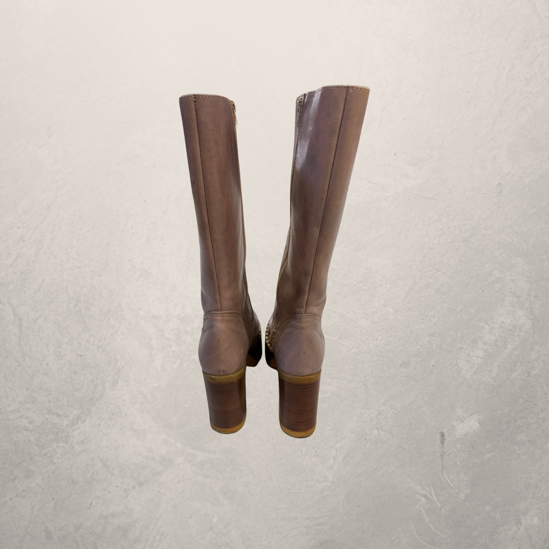 Destroy Taupe Platform Boots 37