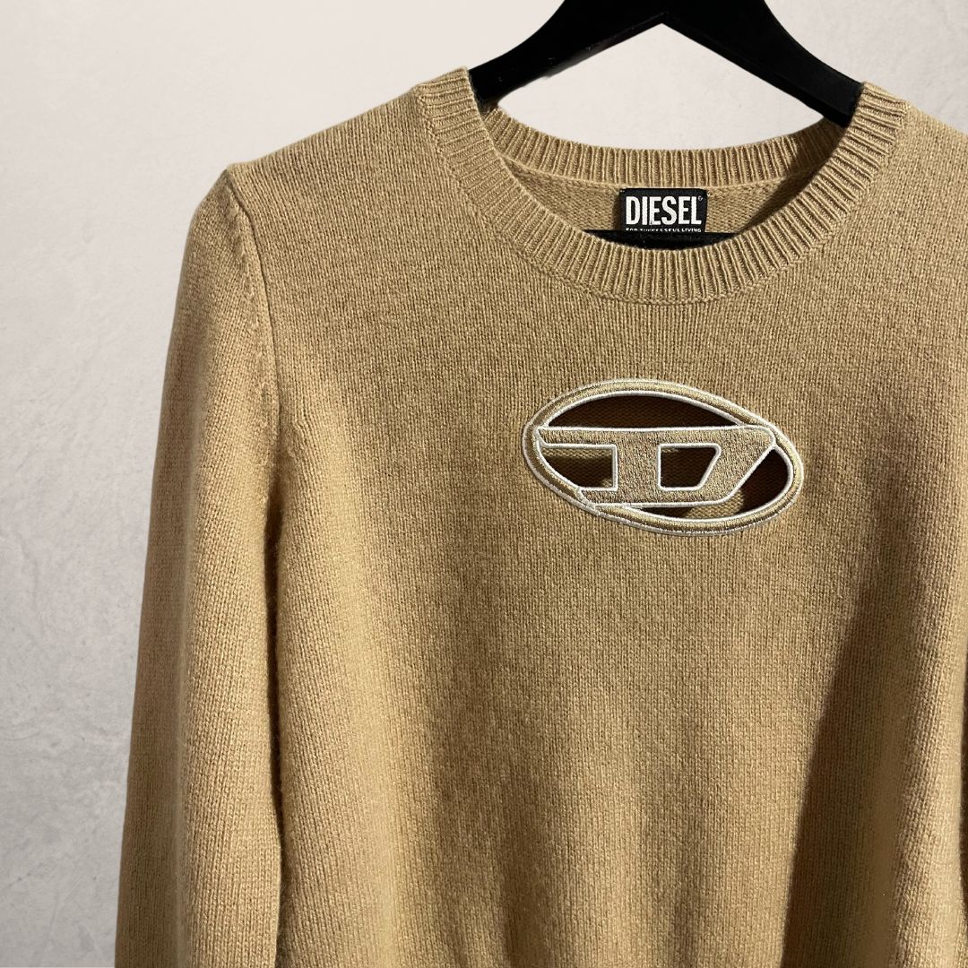 Dieselbeige trui met logo S/M