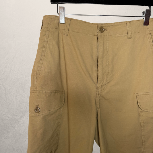 Dockers beige shorts M