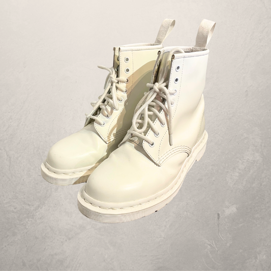 Dr Marten 14357 white vegan leather boots 40