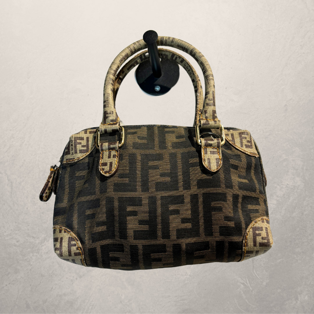 Fendi bruine monogram '2WAY' handtas - door Romae Studios