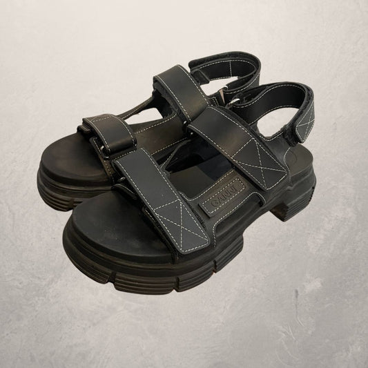 Ganni zwarte platformsandalen 39