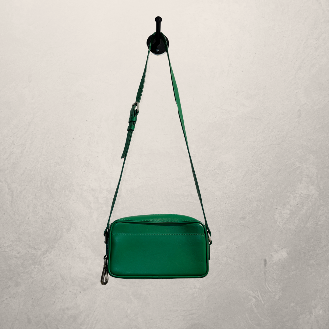 Jacquemus groene Baneto crossbody tas (met stofzak) - door RomaeStudios