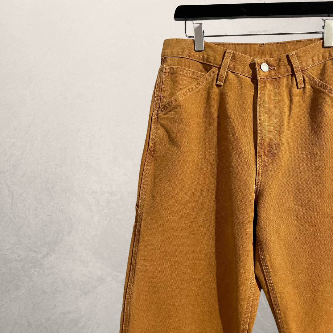 Levis burnt orange stay loose cargo pants 29/32