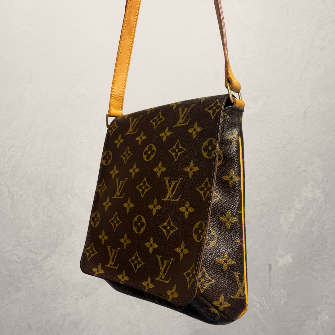 Louis Vuitton Musette Salsa handbag- by RomaeStudios