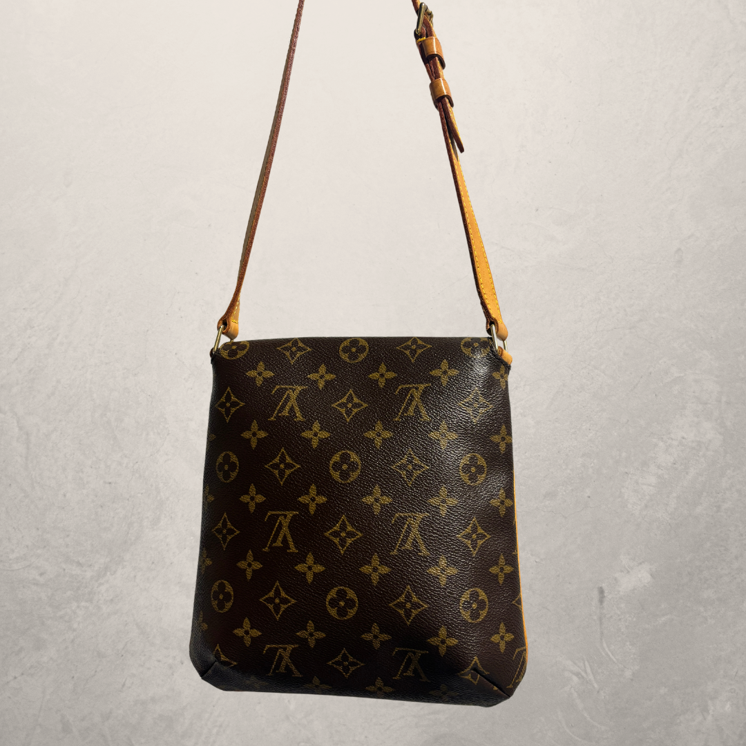 Louis Vuitton Musette Salsa handbag- by RomaeStudios