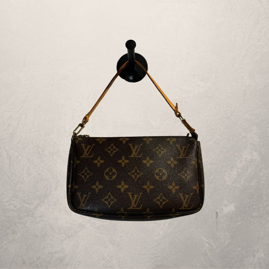 Louis Vuitton Pochette monogramtas - van Romae Studios