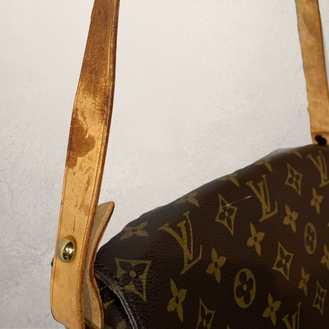 Louis Vuitton bruine monogram Boulogne schoudertas - van Romae Studios
