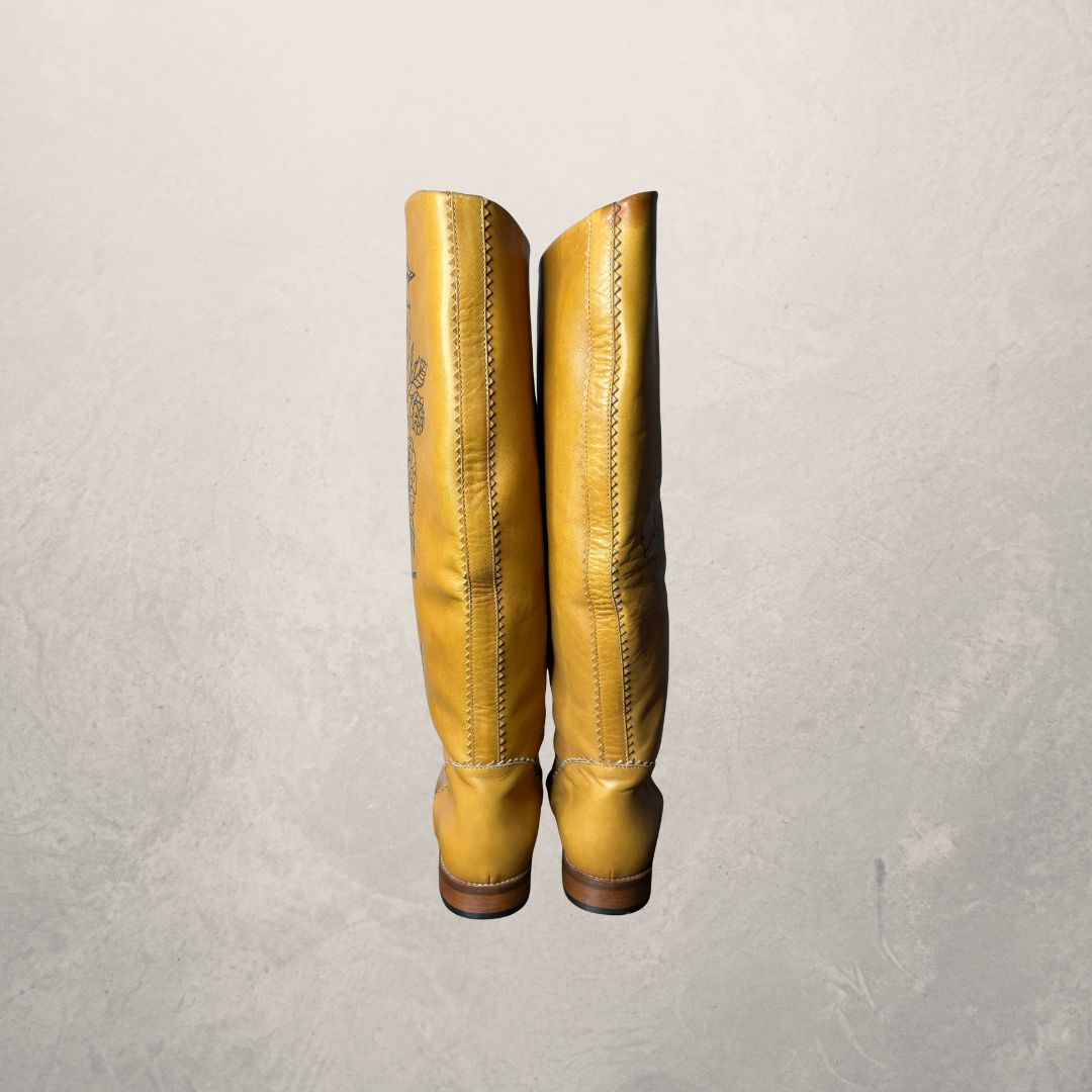 Vintage yellow hand painted leather boots 40- By MARRART