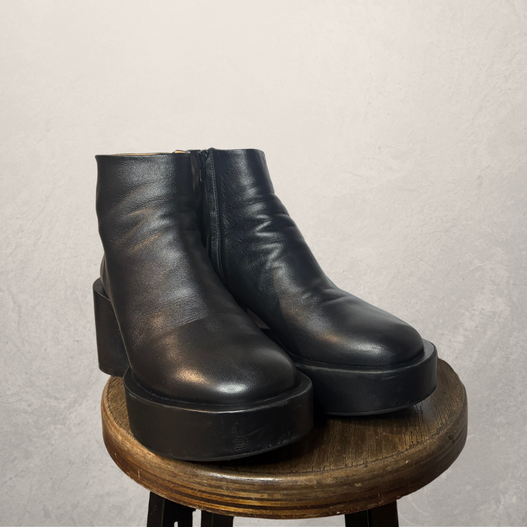MM6 Margiela black platform boots 39