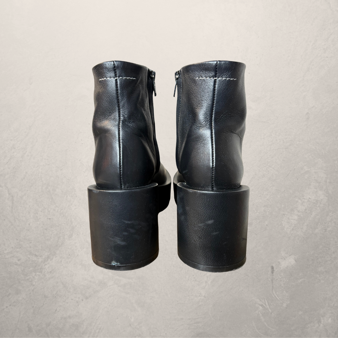 MM6 Margiela black platform boots 39
