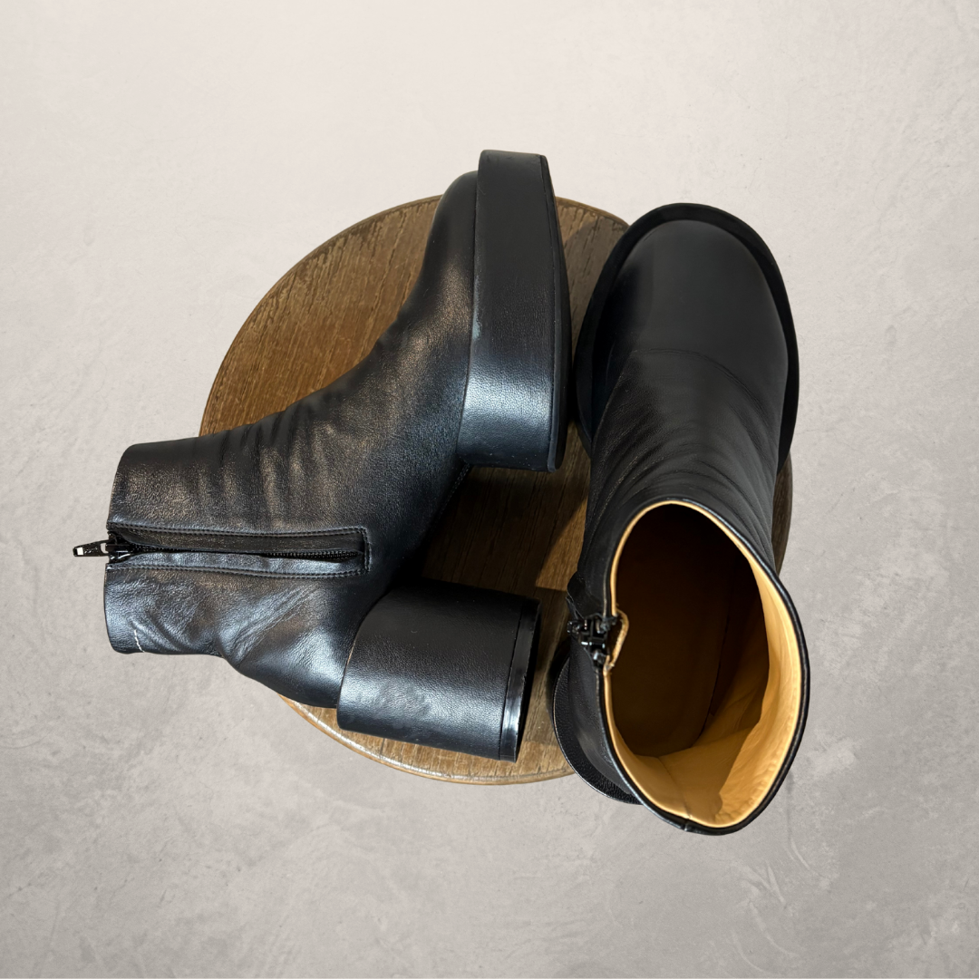 MM6 Margiela black platform boots 39