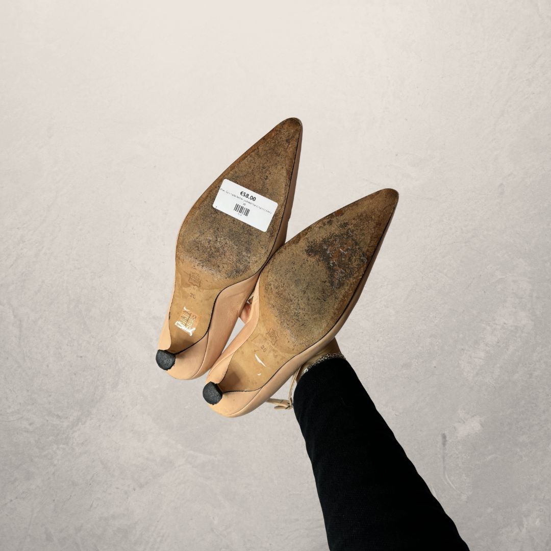 Marc Cain nude leather pointed toe slingback heels 38