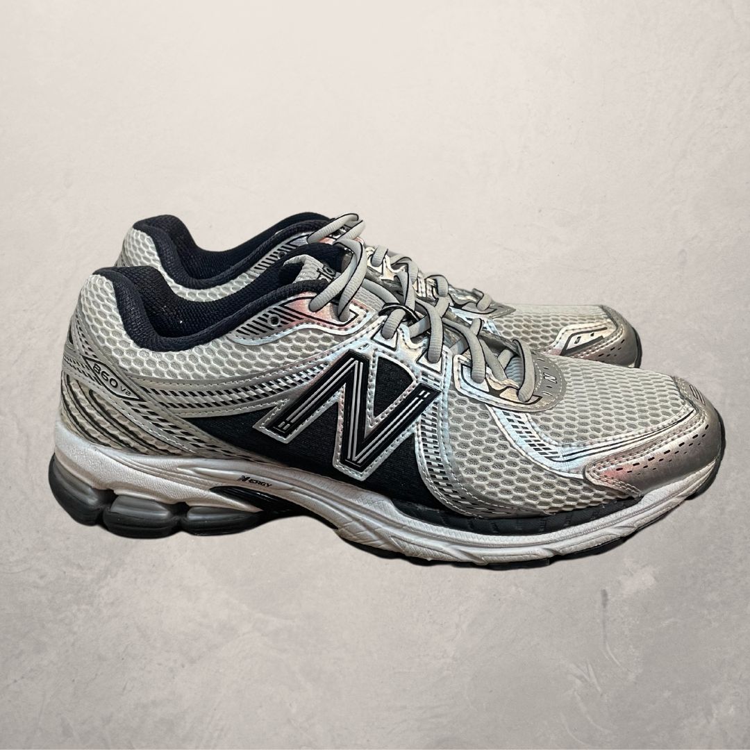 New Balance silver 860v2 sneakers 44