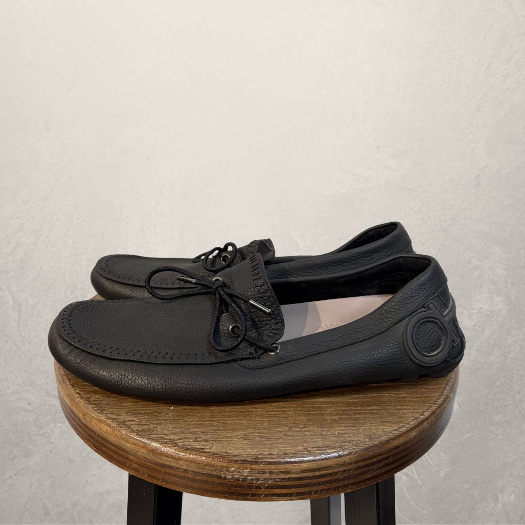 Salvatore ferragamo black leather loafers 41