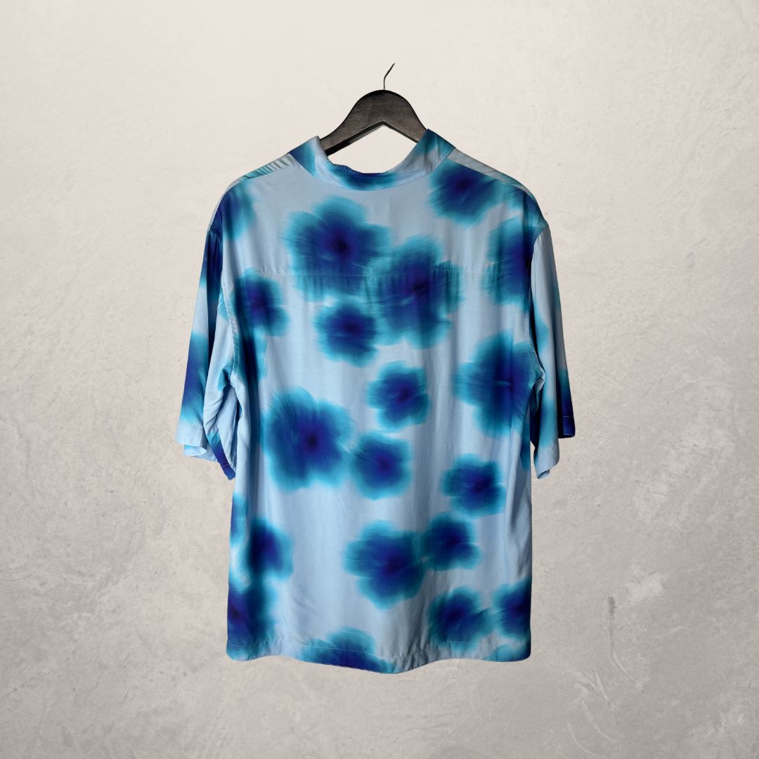 Sandro blue flowers shortsleeved shirt L