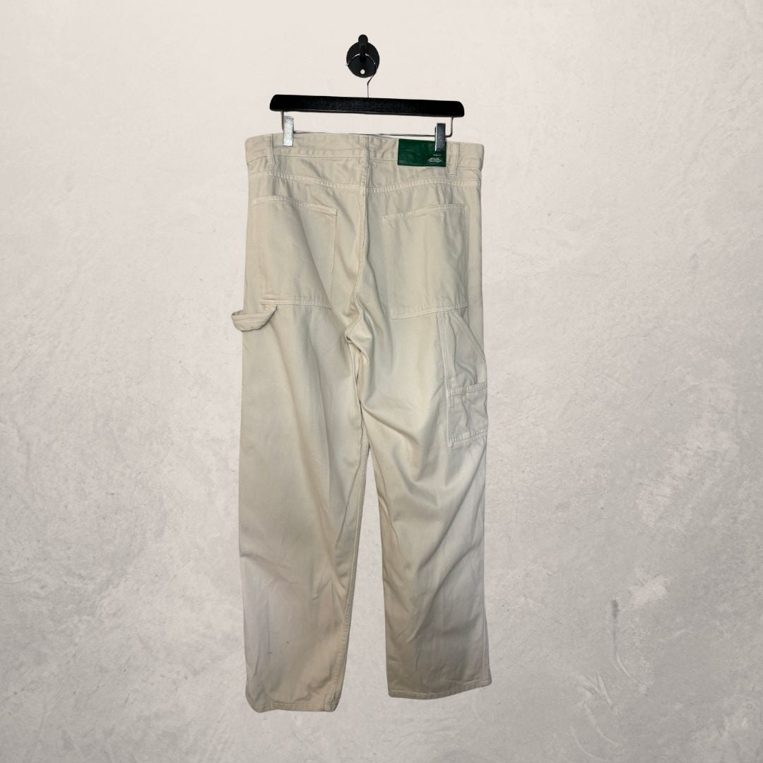 Scuffers white denim pants 32x32