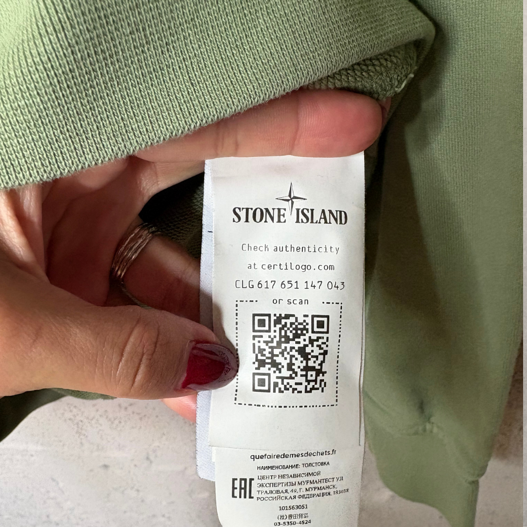 Stone Island musk green 100 % cotton garment-dyed hoodie L