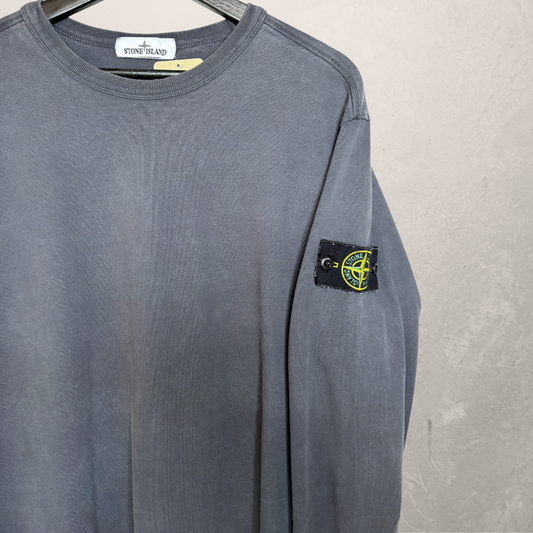 Stone Island marineblauw 100% katoenen shirt met lange mouwen en ronde hals, maat L